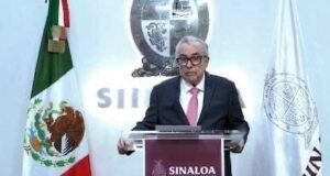 Interpol emite ficha roja contra Rubén Rocha Moya; podría ser detenido si sale de México