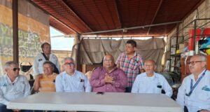 Choferes del Circuito Metropolitano mantienen paro y exigen fin a descuentos y jornadas abusivas