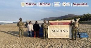 Marina asegura embarcación con cargamento de droga en operativo en el Pacífico