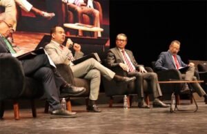 UADY llama a equilibrar tecnología y humanismo: la inteligencia artificial no sustituye el acompañamiento universitario
