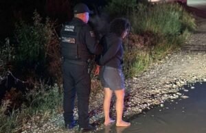 Rescatan a dos menores de incendio en Cancún; madre es detenida por presunta responsabilidad