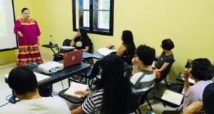 Sedeculta fortalece el talento audiovisual juvenil con taller impartido por cineasta yucateca