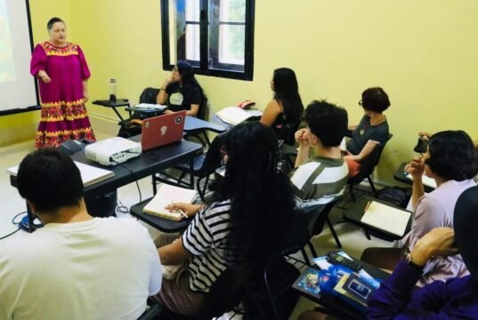 Sedeculta fortalece el talento audiovisual juvenil con taller impartido por cineasta yucateca