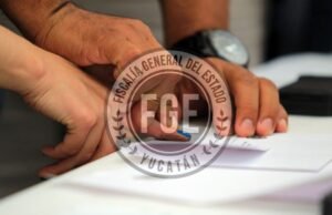 Procesan a mujer acusada de vender camioneta con reporte de robo