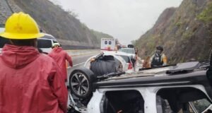 Aparatoso accidente en la Autopista del Sol deja cuatro heridos rumbo a Chilpancingo