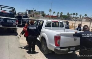 Investigan presunto uso de vehículo oficial de Conagua para transportar propaganda política en Torreón