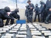 Aseguran presuntos explosivos en autobús de caravana de Ayotzinapa en ingreso a CDMX