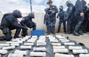 Aseguran presuntos explosivos en autobús de caravana de Ayotzinapa en ingreso a CDMX