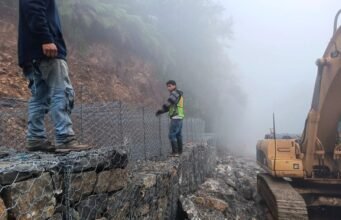 Lluvias golpean carreteras de Veracruz; SICT despliega maquinaria y mantiene vigilancia permanente