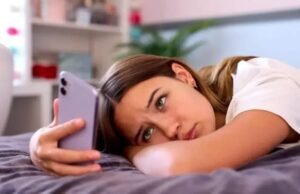 Reino Unido vetará redes sociales para menores de 16 años a partir de 2027