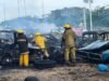 Voraz incendio consume más de una decena de vehículos en la Leandro Valle