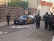 Muro se desploma desde edificio en construcción y provoca daños en vivienda de San Ramón Norte