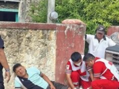 Derrapa motocicleta en el centro de Tekax; conductor abandona a su acompañante lesionado