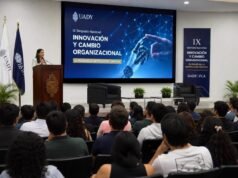 UADY abre espacio de reflexión sobre innovación, inteligencia artificial y transformación empresarial