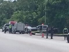 Investigan posible feminicidio tras hallazgo del cuerpo de una mujer en carretera de Quintana Roo