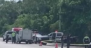 Investigan posible feminicidio tras hallazgo del cuerpo de una mujer en carretera de Quintana Roo