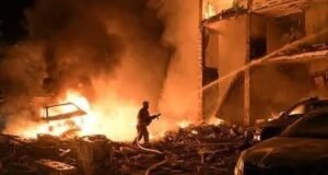 Ataque masivo de Rusia deja al menos 22 muertos en Ucrania y evidencia debilidad en sus defensas aéreas