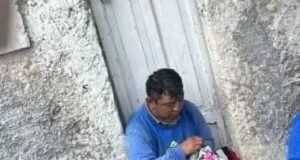 De limpiar parques a preservar tradiciones: trabajador del Ayuntamiento de Mérida conquista las redes con su bordado
