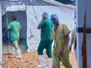 Trabajadores de la salud se declaran en huelga en pleno brote de ébola en Congo por falta de pagos