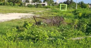 Vecinos de Telchac Puerto denuncian abandono de campo deportivo y reclaman cumplimiento de promesas