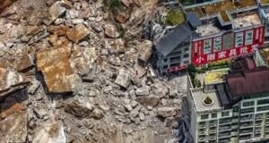 Deslave sepulta viviendas en China; continúan labores de búsqueda de decenas de desaparecidos
