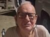 Adulto mayor denuncia que perdió su casa tras confiar en su familia; ahora enfrenta deudas y vive sin hogar