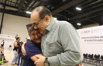 Ramírez Marín destaca entrega de auxiliares auditivos y reconoce esfuerzo del Gobierno de Yucatán