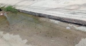 Denuncia ciudadana señala presuntas irregularidades y retrasos en la atención de fugas de agua en Mérida