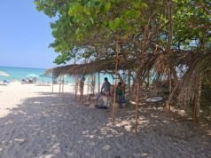 Denuncian presunta apropiación de espacio público en playa de Chuburná Puerto