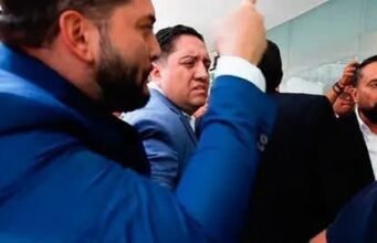 Pleito entre PRI y Morena escala: diputados protagonizan empujones e insultos en el Patio del Federalismo