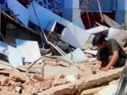 Terremoto de 7.7 frente a Indonesia activa alerta de tsunami; autoridades mantienen vigilancia