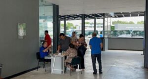 TAXISTAS EXIGEN FACILIDADES PARA EL REEMPLACAMIENTO Y RENOVACIÓN DE CONCESIONES
