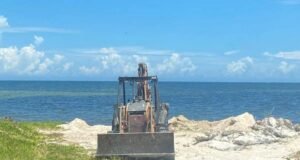 ALERTA AMBIENTAL EN CHABIHAU: DENUNCIAN DAÑO A DUNAS CON MAQUINARIA PESADA