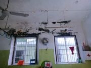 Desprendimiento de techo en primaria del Centro de Mérida preocupa a padres de familia