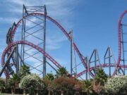 Más de 100 personas señalan lesiones cerebrales tras subir a montaña rusa de Six Flags