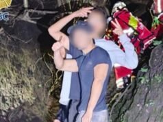 Rescatan a nueve jóvenes que se perdieron en una zona de barrancas en Chapultepec