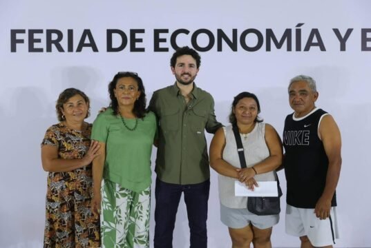 MILO BARRERA LLEVA FERIA DE EMPLEO A CHOLUL Y ANUNCIA NUEVAS JORNADAS EN MÉRIDA
