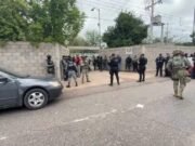 ATAQUE EN SECUNDARIA DE TORREÓN DEJA A UNA TRABAJADORA SIN VIDA Y CUATRO PERSONAS LESIONADAS