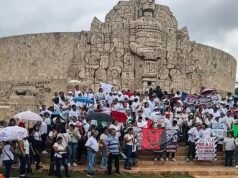 PERSONAL DEL IMSS TOMA PASEO MONTEJO PARA RECLAMAR SALARIOS DIGNOS Y MEJORES CONDICIONES DE TRABAJO