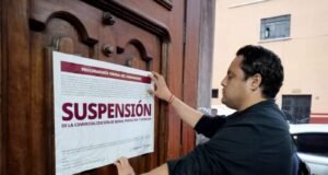 Suspenden restaurante en Puebla tras denuncia por presuntos insultos y cobro irregular